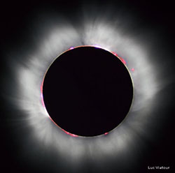 Total solar eclipse chromosphere 